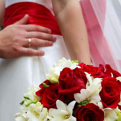 Red friezes wedding bouquet