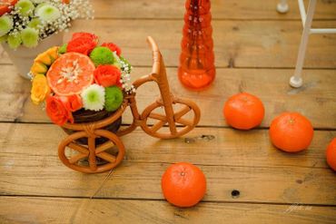 Orange photo session decor