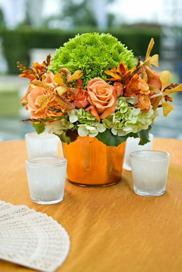 Autumn orange wedding floral decor