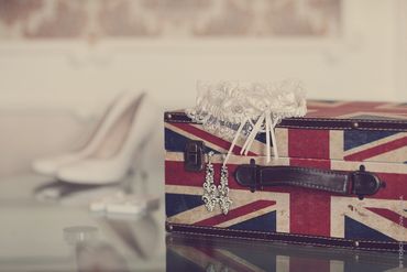 English red wedding accessories