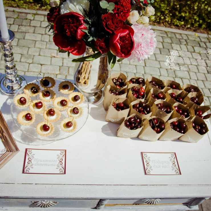 Summer fruit wedding ideas
