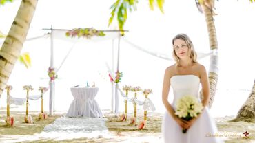 Beach wedding ceremony decor Beach wedding ceremony decor