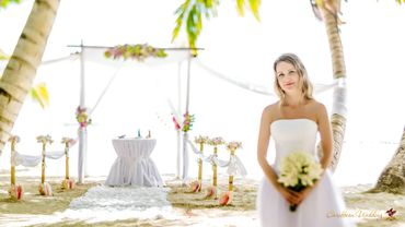 Beach wedding ceremony decor