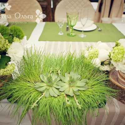 Rustic green wedding floral decor