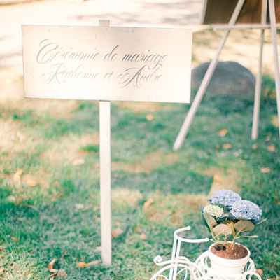 French wedding signs