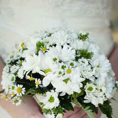 Summer white daisy wedding bouquet