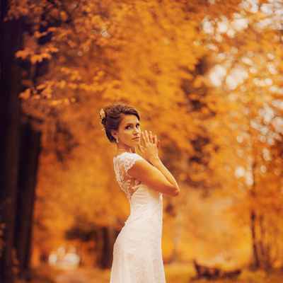 Autumn closed wedding dresses