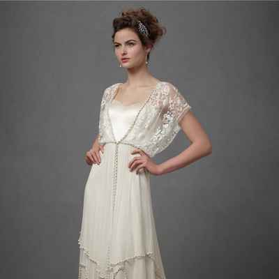 Vintage ivory lace wedding dresses
