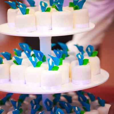 Blue wedding cupcakes