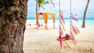 Beach orange photo session decor