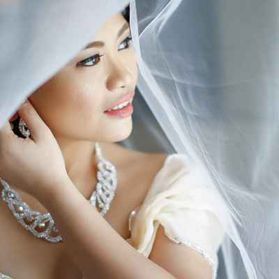 Grey wedding jewellery