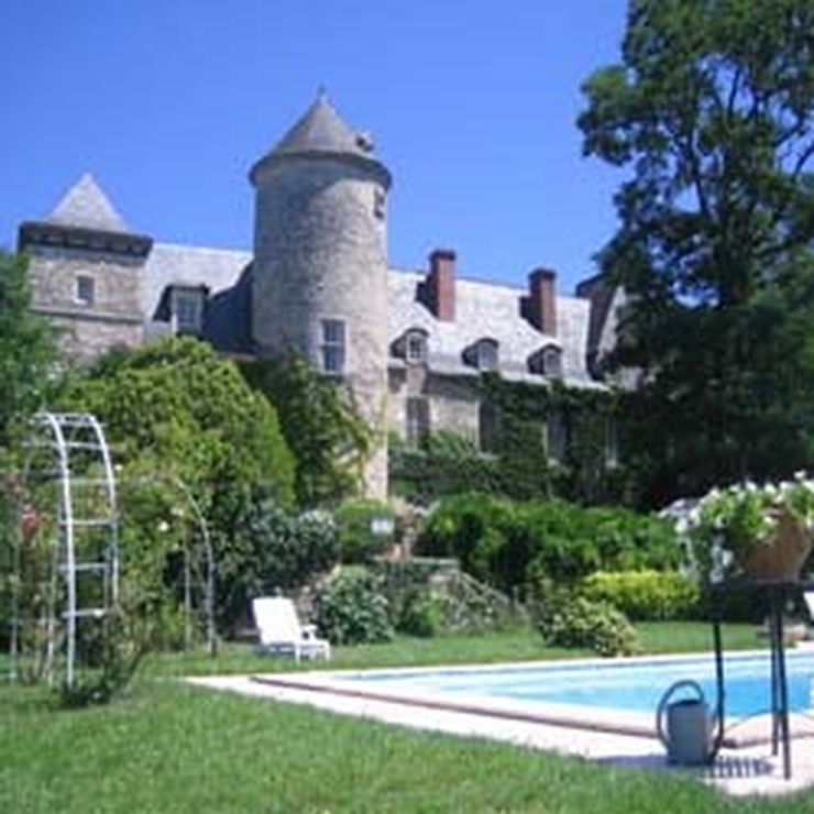 Chateau accommodation rental and wedding venue