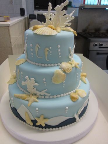 Marine blue wedding cakes