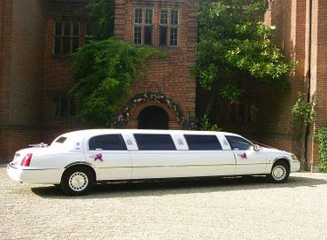 White wedding transport