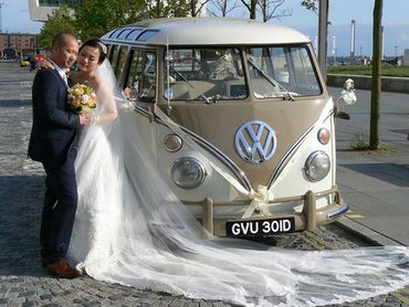 Vintage wedding transport