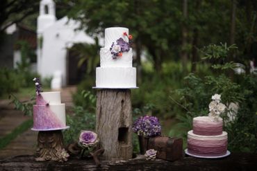 Outdoor purple wedding cupcakes