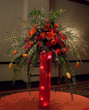 Red wedding floral decor