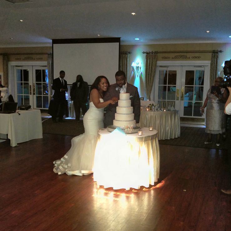 Mr and mrs wells wedding. Entertainment provided by dj timdogg entertainment.
