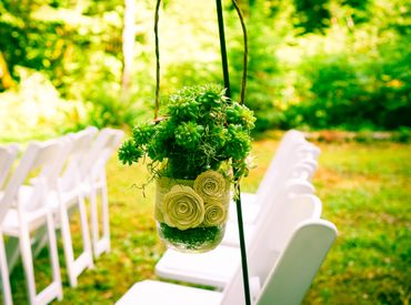 Green wedding ceremony decor
