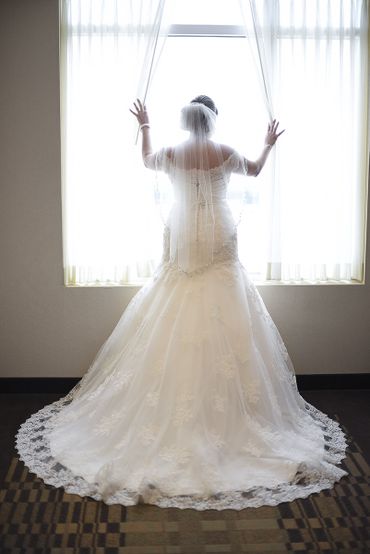 Ivory wedding photo session ideas