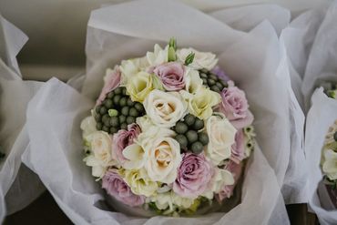 Ivory rose wedding bouquet