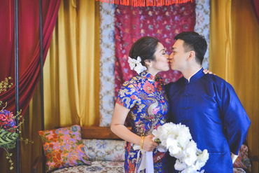 Ethnical blue wedding photo session ideas