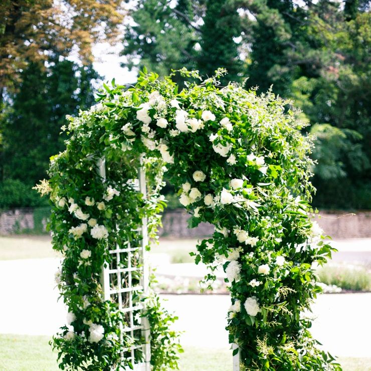 Romantic Provence wedding flowers