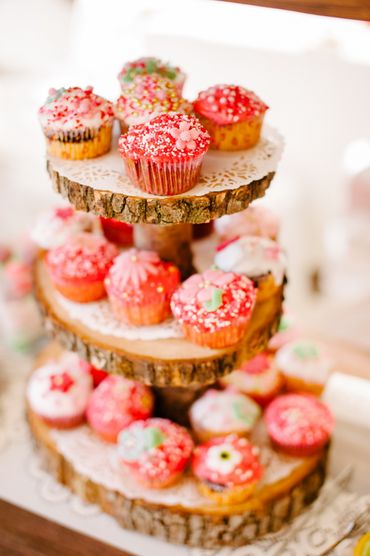 Red wedding cupcakes