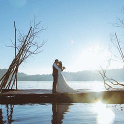 Outdoor wedding photo session ideas