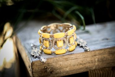 Yellow bracelets, earrings, necklaces & other jewellery