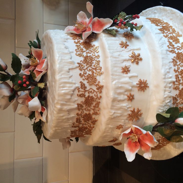 Brushed embroidered black and white wedding cake