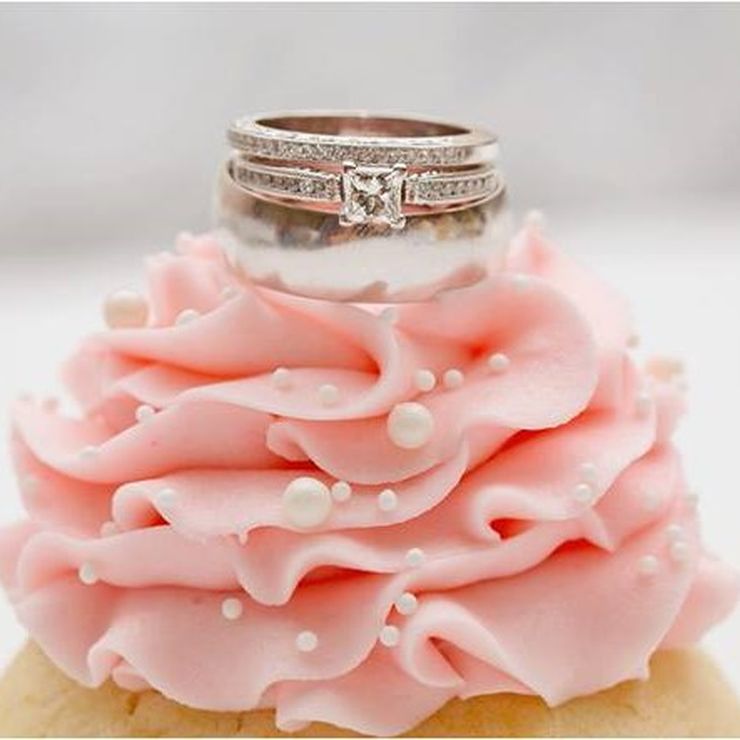 OMG! Wedding Cupcakes