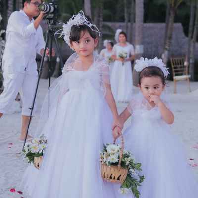Beach kids at wedding
