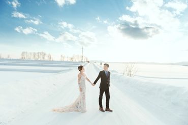 Outdoor winter ivory long wedding dresses