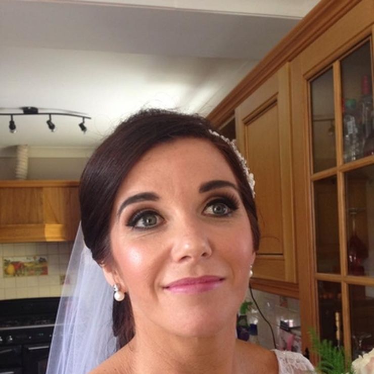 Bridal Makeup (brides only)