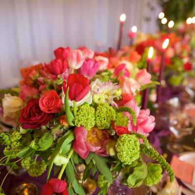 Red overseas wedding floral decor