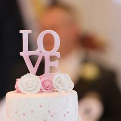Ivory wedding cakes Ivory wedding cakes
