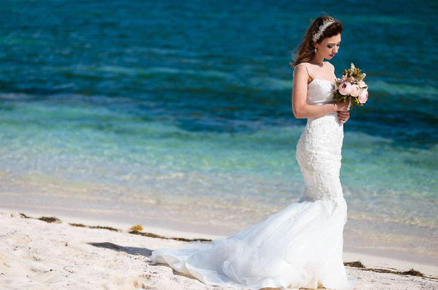 White beach long wedding dresses