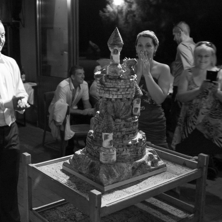 WEDDING CAKE