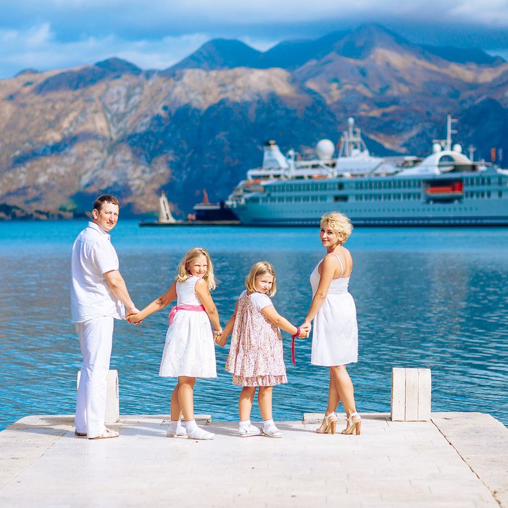 Family photoshoot in Montenegro