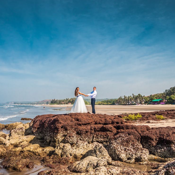Classic wedding in Goa wich ocean details . Daniel & Zarina